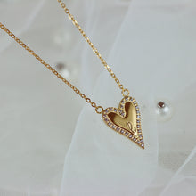 Load image into Gallery viewer, Diamond Heart Initial Necklace
