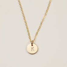 Load image into Gallery viewer, Minima Disc Necklace