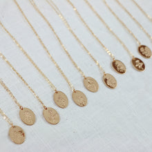 Load image into Gallery viewer, Birth Flowers Oval Disc Necklace