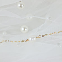 Load image into Gallery viewer, Classic Pearl Necklace