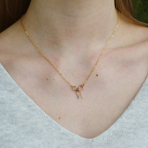 Bow Necklace