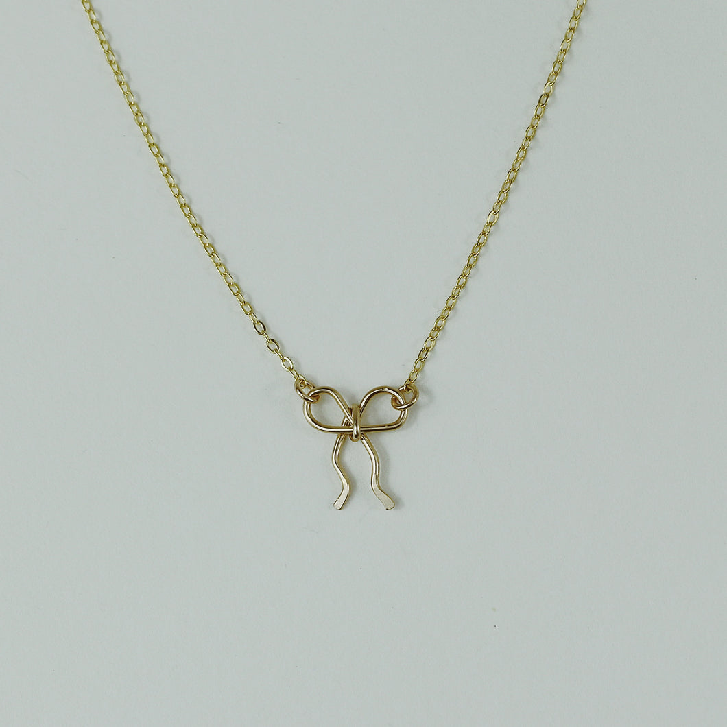 Bow Necklace