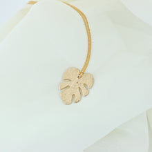 Load image into Gallery viewer, Monstera Necklace
