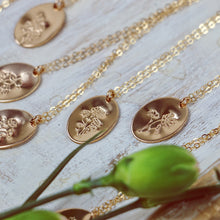 Load image into Gallery viewer, Birth Flowers Oval Disc Necklace
