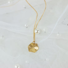 Load image into Gallery viewer, Honeycomb Necklace
